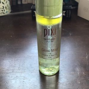 Pixi skintreats Glow Mist